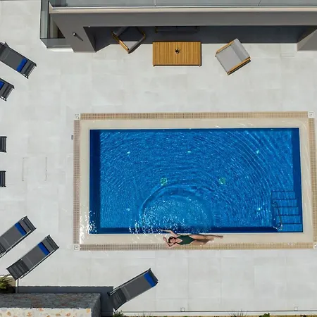 Imperium Luxury Villas-sauna, Jacuzzi&heated Pool Vilă *