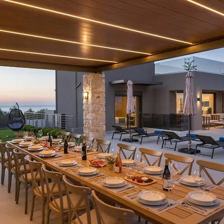 Imperium Luxury Villas-sauna, Jacuzzi&heated Pool